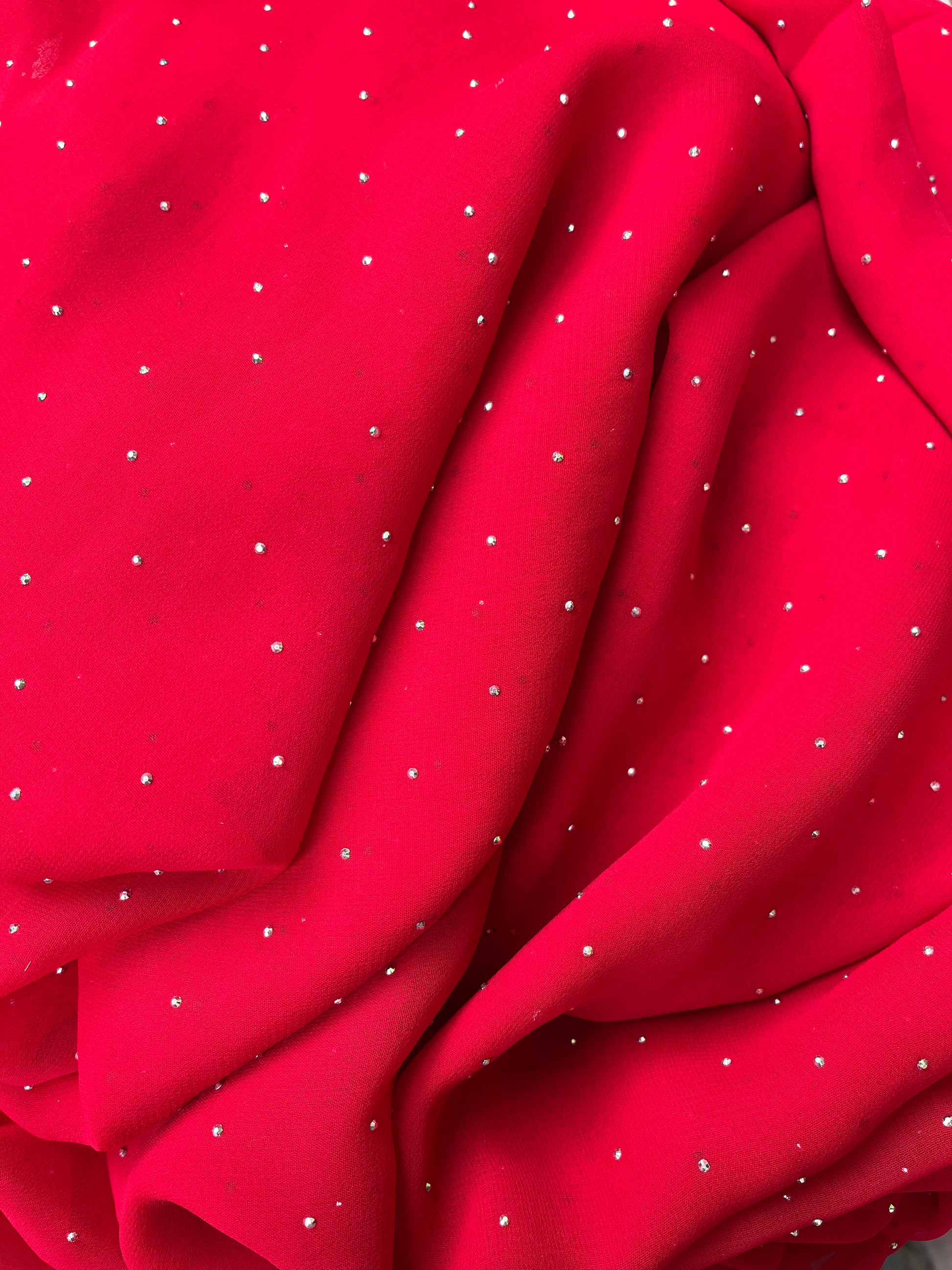 Elegant Georgette Saree with Stone Work & Unstitched Blouse Piece